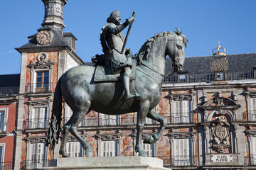 Fototapeta na wymiar Madrid - statue of Philips III on Plaza Mayor