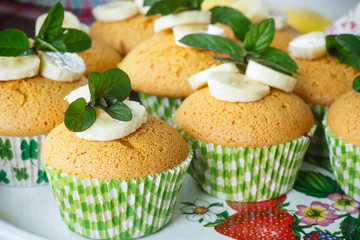 banana muffins