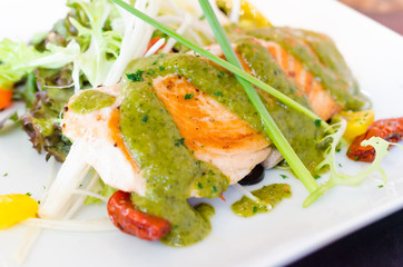 Grill salmon