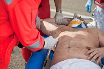 Unfallopfer Verkehrsunfall Thoraxdrainage Notarzt