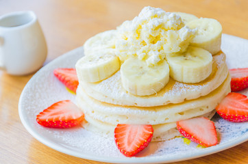 Pancake strawberry banana