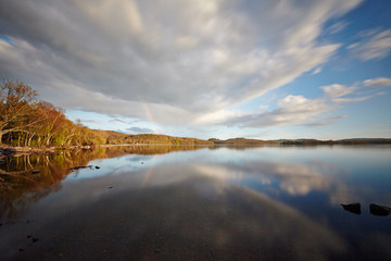 Regenbogen über Loch Lomond