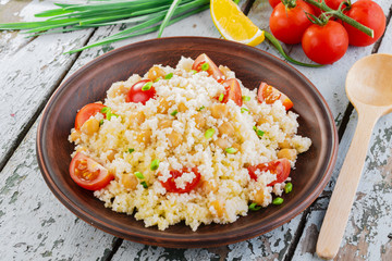 couscous with chickpeas and cherry tomatoes