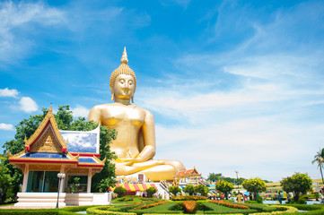 Obraz premium Big golden Buddha at Wat Muang of Ang Thong province Thailand