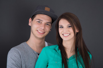 Junges Liebespaar im Teenageralter