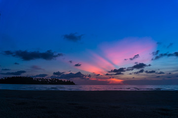 Fototapeta na wymiar beach and sunset silhouette