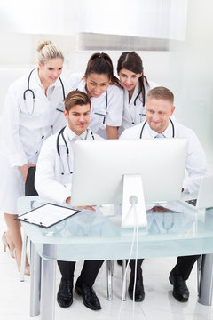 Doctors Using Desktop PC