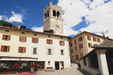 Fototapeta na wymiar Church on the Square in Bormio, Italian Alps