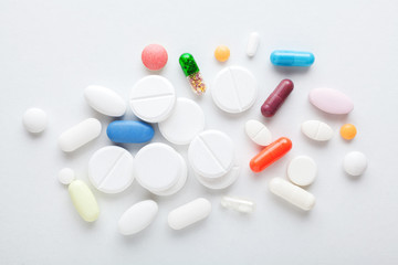 Assorted pills