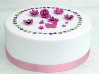 Tarta decorada con fondant