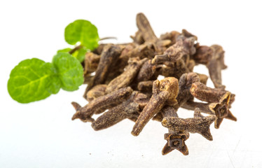 Cloves heap