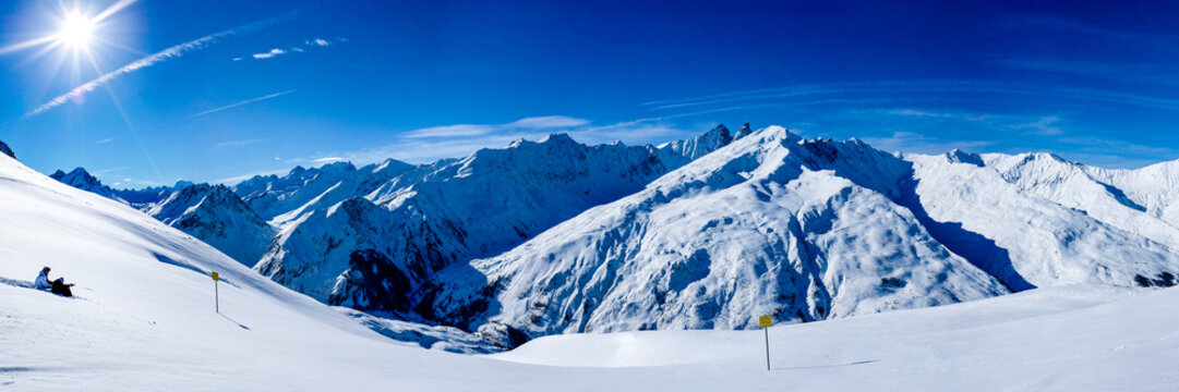 panoramique Alpes Paysage de montagne