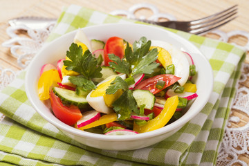 Fresh vegetable salad with eggs