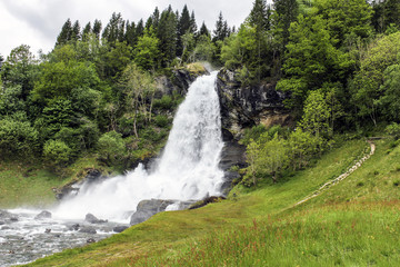 Steinsdalsfossen © Abraham Moral Toro