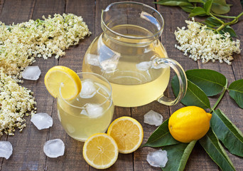 elderberry flower flavored summer refreshment