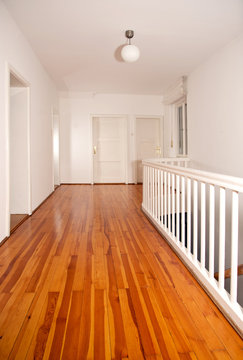 Flur in Altbauwohnung