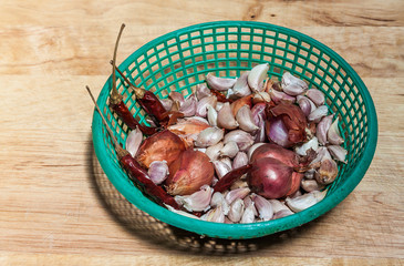 Garlic,onion and chilli in basket