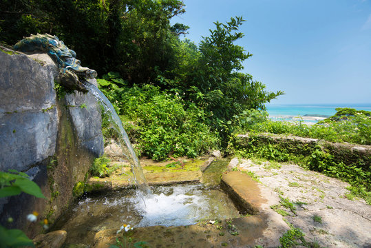 垣花樋川（かきのはなひーじゃー）