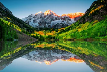 Peel and stick wall murals Central-America Sunrise at Maroon bells lake
