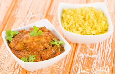 Quwarmah Al Dajaj - Kuwaiti curried chicken with saffron rice