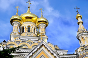 Fototapeta na wymiar Ялтинский кафедральный собор Святого Александра Невского