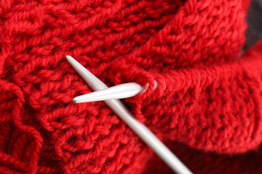 Knitting with metal spokes close up