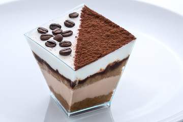 frozen yogurt coffee and cacao cake