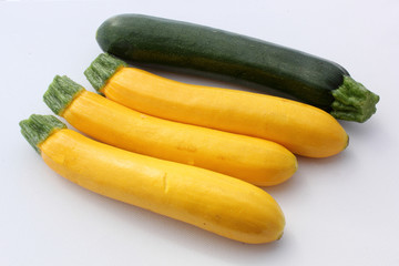 4 courgettes