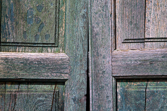 texture   brown knocker and wood  door