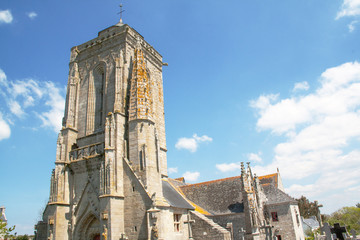 La tour de la chapelle Saint Tugen à Primelin en Bretagne