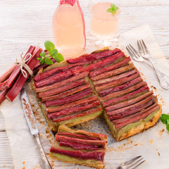 rhubarb cake