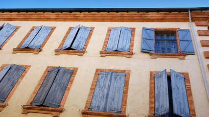 Obraz premium Volets bleu en bois