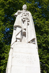 King George V Statue in London