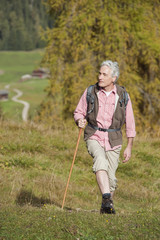 Italien,Südtirol,Älterer Mann,Wandern in den Dolomiten