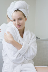 Junge Frau mit Bademantel und Turban,Portrait