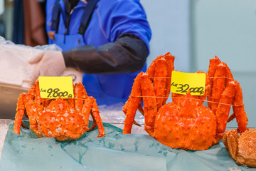 Naklejka premium Alaska Crab at Tsukiji Fish Market in Tokyo