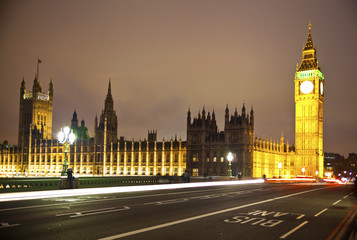 Fototapeta na wymiar Night view of Big Ben and Houses of Parliament, London UK