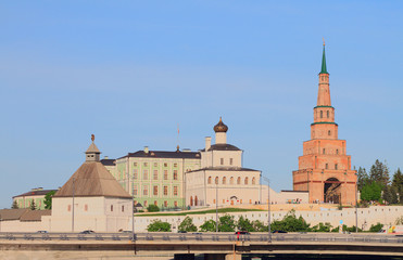 Fototapeta na wymiar Kompleks pałacu gubernatora - północny zachód częścią Kazan Kremlin