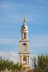Fototapeta na wymiar Bell Tower in Empire style in ancient Russian city of Kolomna