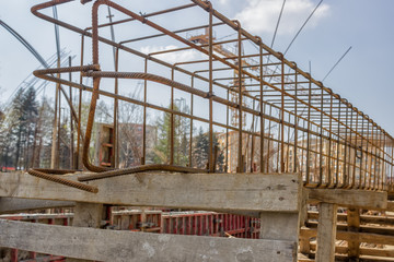 Iron cage reinforcement for column construction in foundation