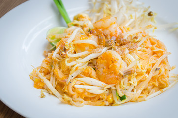 Pad thai