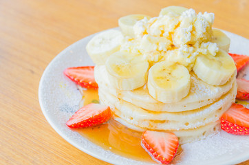 Pancake strawberry banana