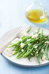 green beans salad with goat cheese and pine nuts