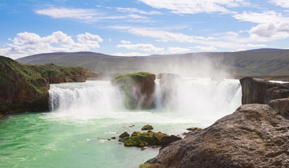 Go&eth;afoss in Island