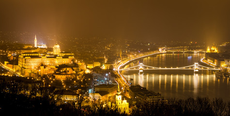 Fototapeta na wymiar Budapest, panorama at night