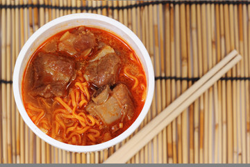 Instant noodle Spicy rib pork