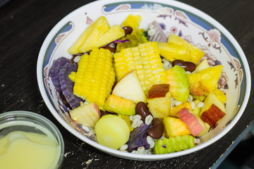 Vegetables and fruits salad