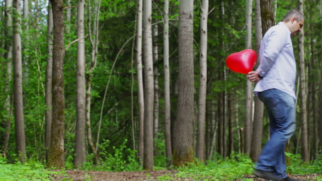 Man with red balloon episode 9