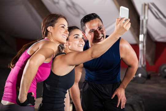 Selfie in a crossfit gym