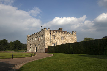 Fototapeta na wymiar leeds castle, united kingdom